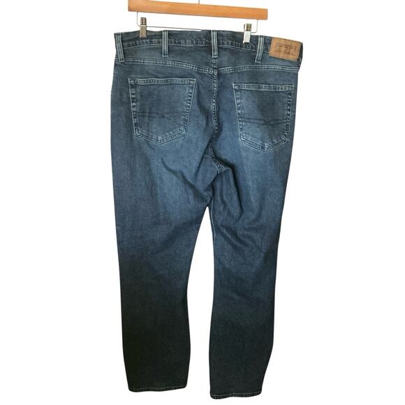 Levi's Signature Series Athletic Fit Denim Jeans Mens Size 38 Straight Med Wash - Picture 2 of 9